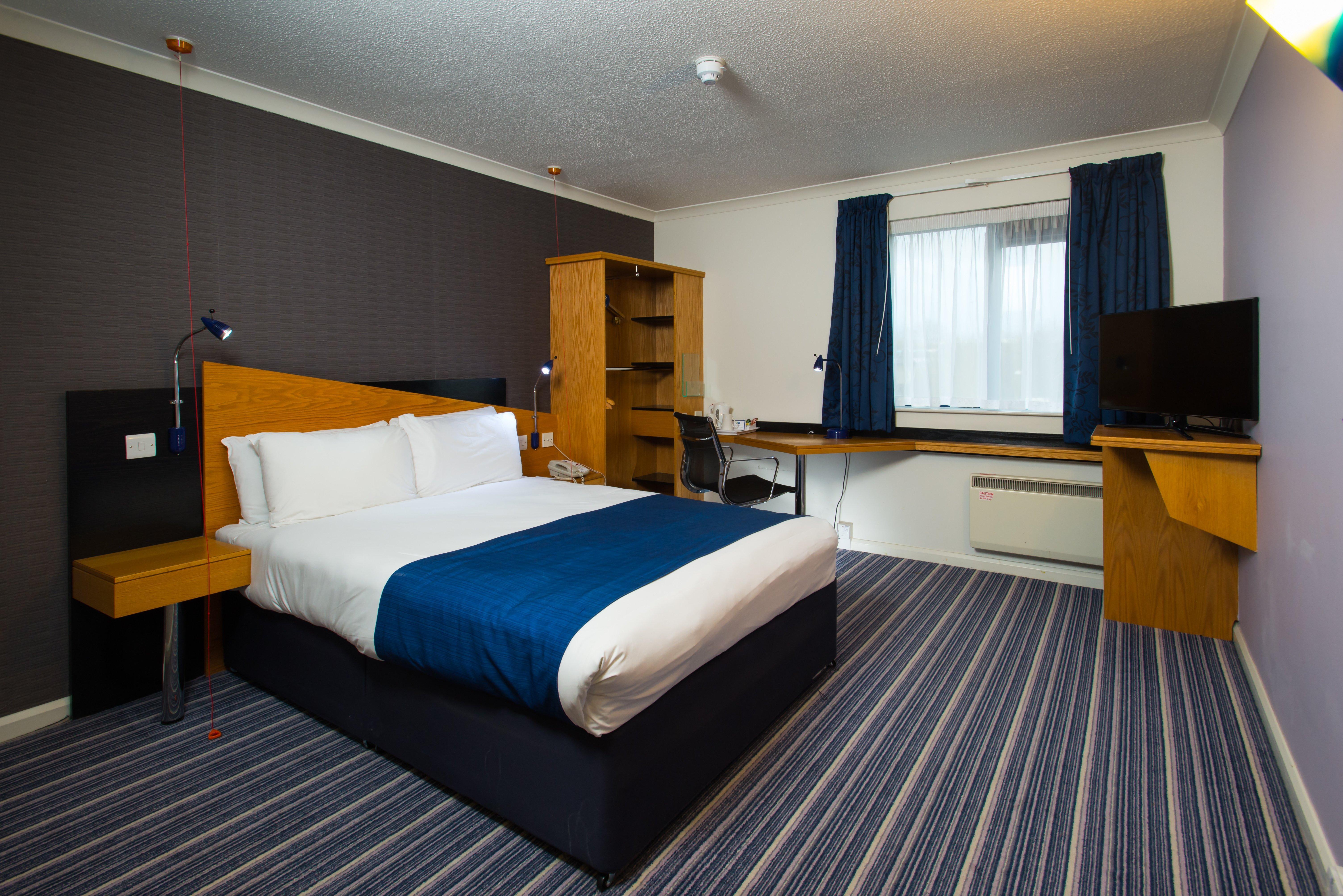 Holiday Inn Express Manchester East, An Ihg Hotel Екстер'єр фото